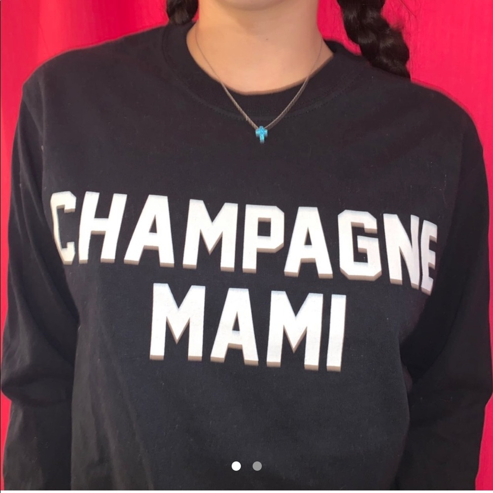 DANIELLE GUIZIO Graphic